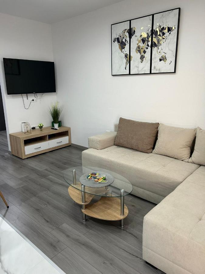 Apartment Marko With A Beautiful View Of The Sea Kaštel Sućurac Екстериор снимка