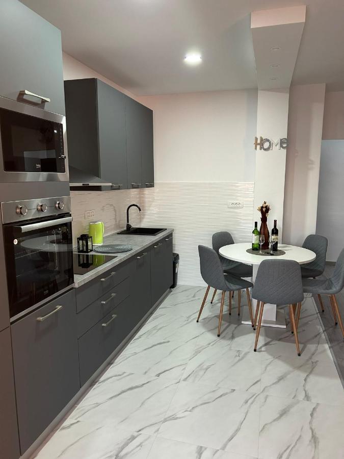 Apartment Marko With A Beautiful View Of The Sea Kaštel Sućurac Екстериор снимка