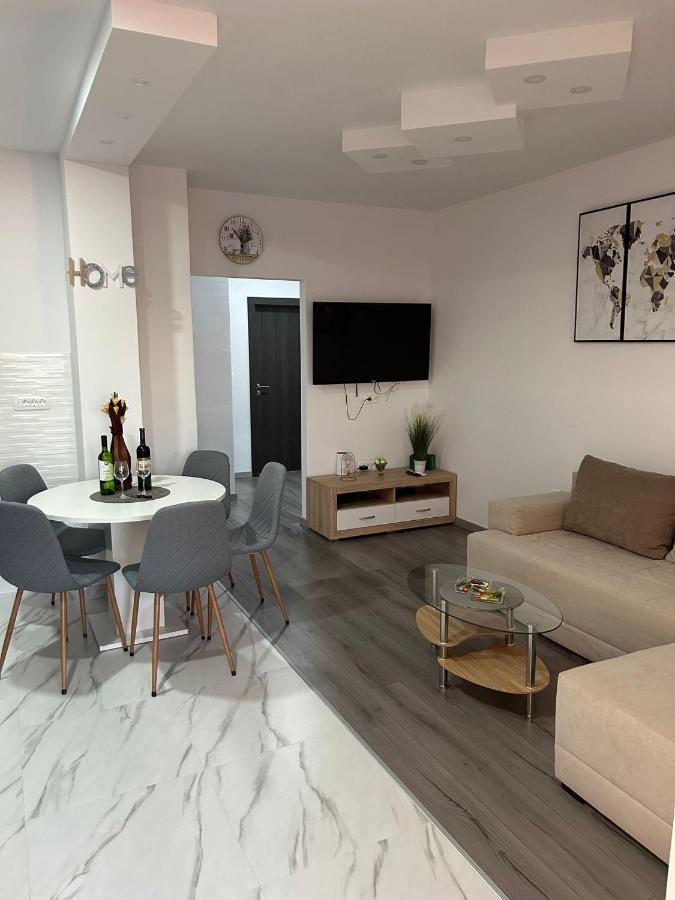 Apartment Marko With A Beautiful View Of The Sea Kaštel Sućurac Екстериор снимка