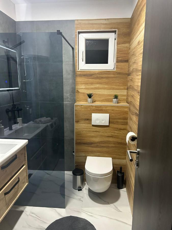 Apartment Marko With A Beautiful View Of The Sea Kaštel Sućurac Екстериор снимка